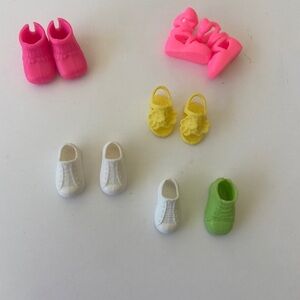 Barbie Chelsea Doll Shoes Set